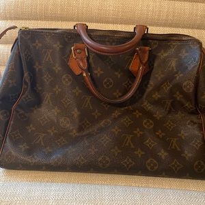 100% Authentic Speedy 35 Louis Vuitton